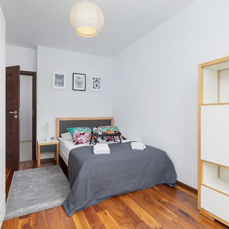 Krakow Blonia Apartment With Balcony By Noclegi Renters Luaran gambar