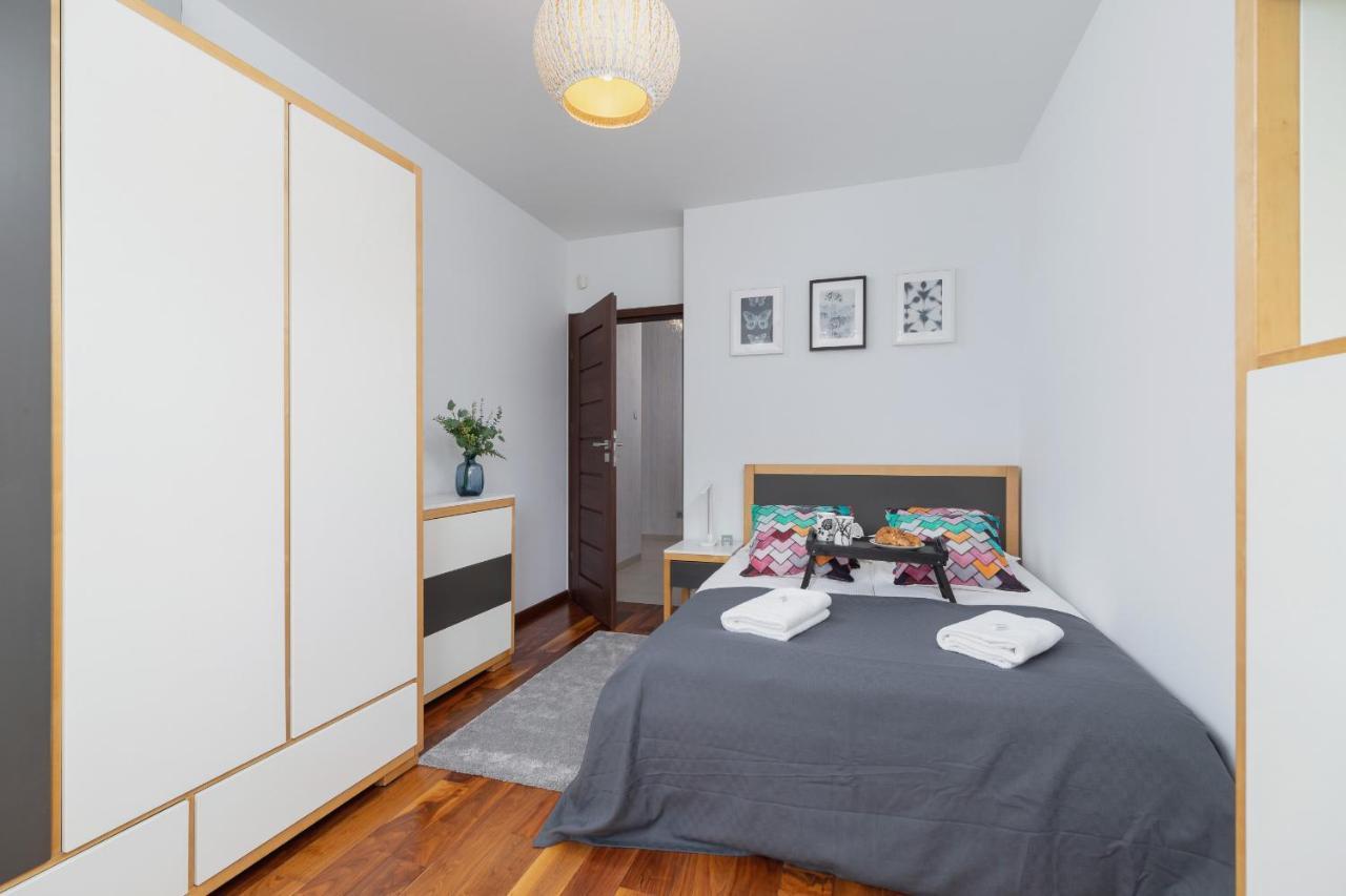 Krakow Blonia Apartment With Balcony By Noclegi Renters Luaran gambar