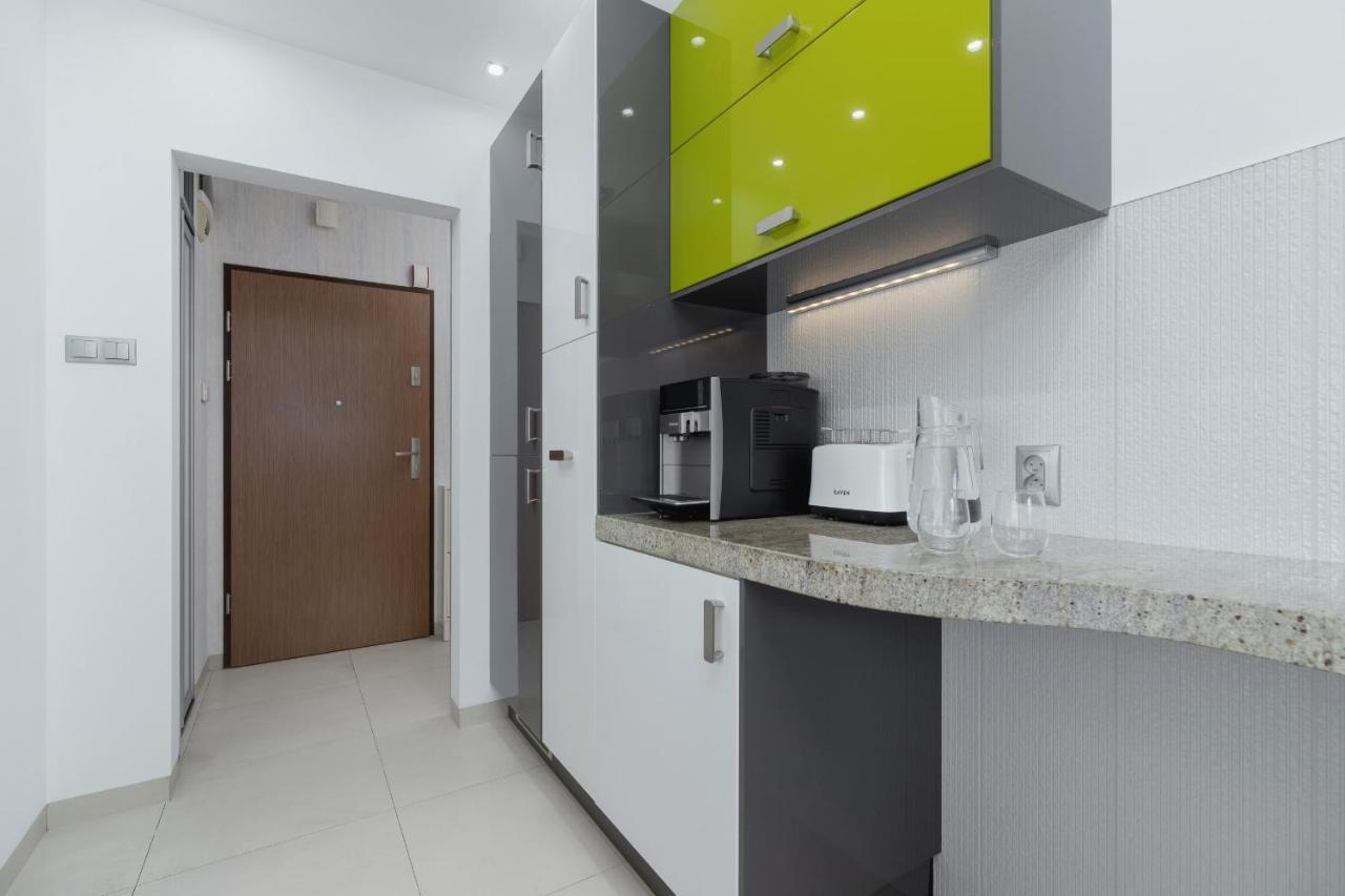 Krakow Blonia Apartment With Balcony By Noclegi Renters Luaran gambar